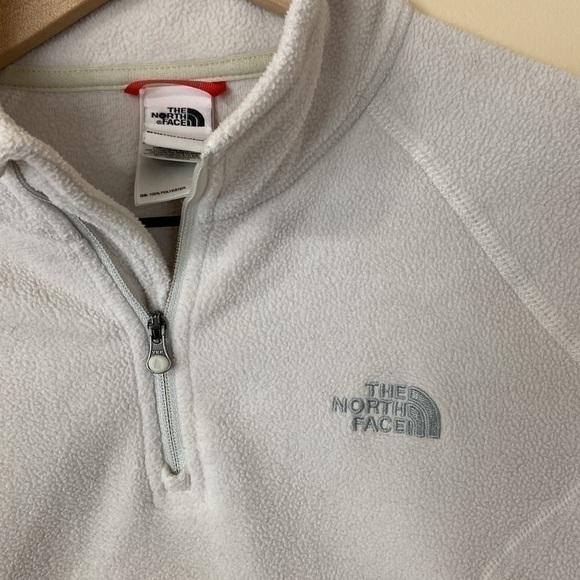 Light cream The North Face fleece pullover - Picture 2 of 4